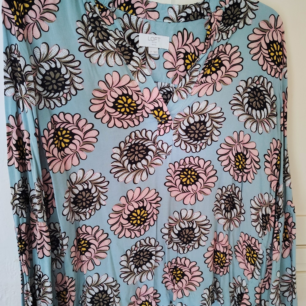 LOFT Women's Floral Top in Teal and Pink